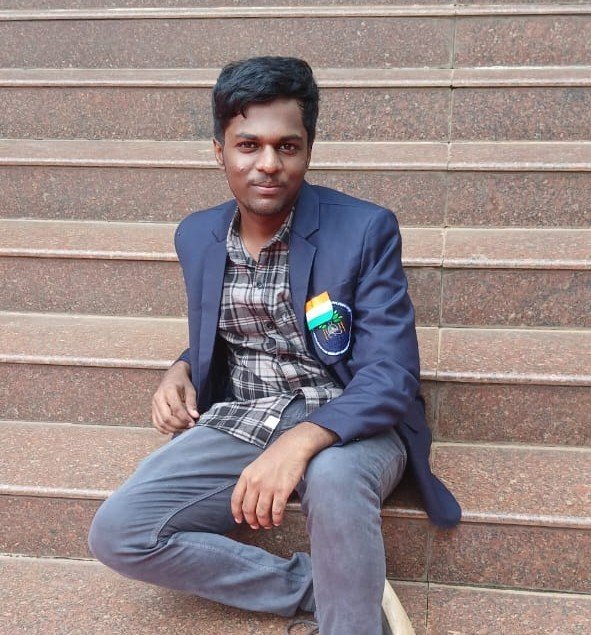 Logesh V